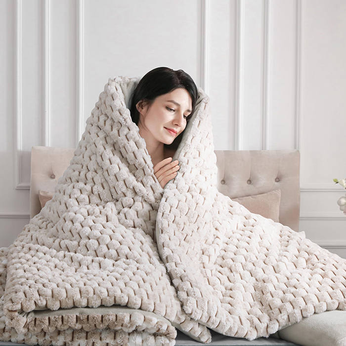Flakes Winter Comforter